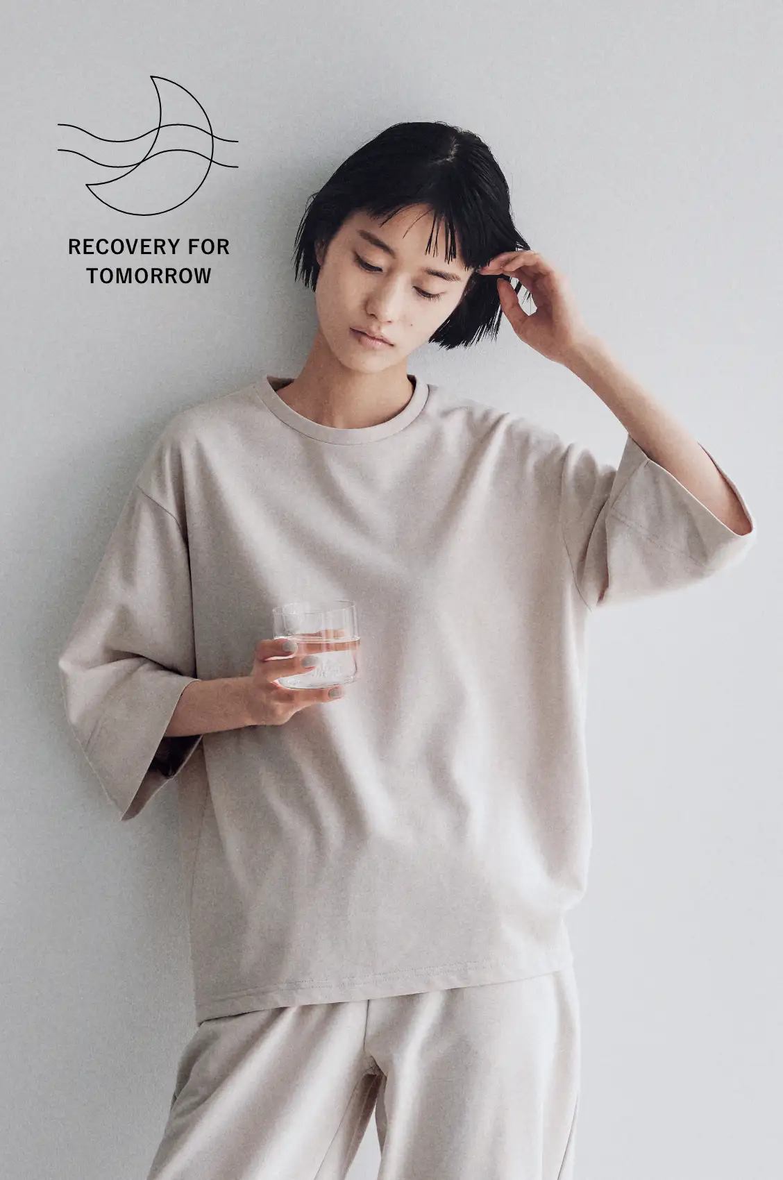 ゆったり着られるシルエットのリカバリートップスの会〈アイボリー〉 &yen;7,918 (in tax)