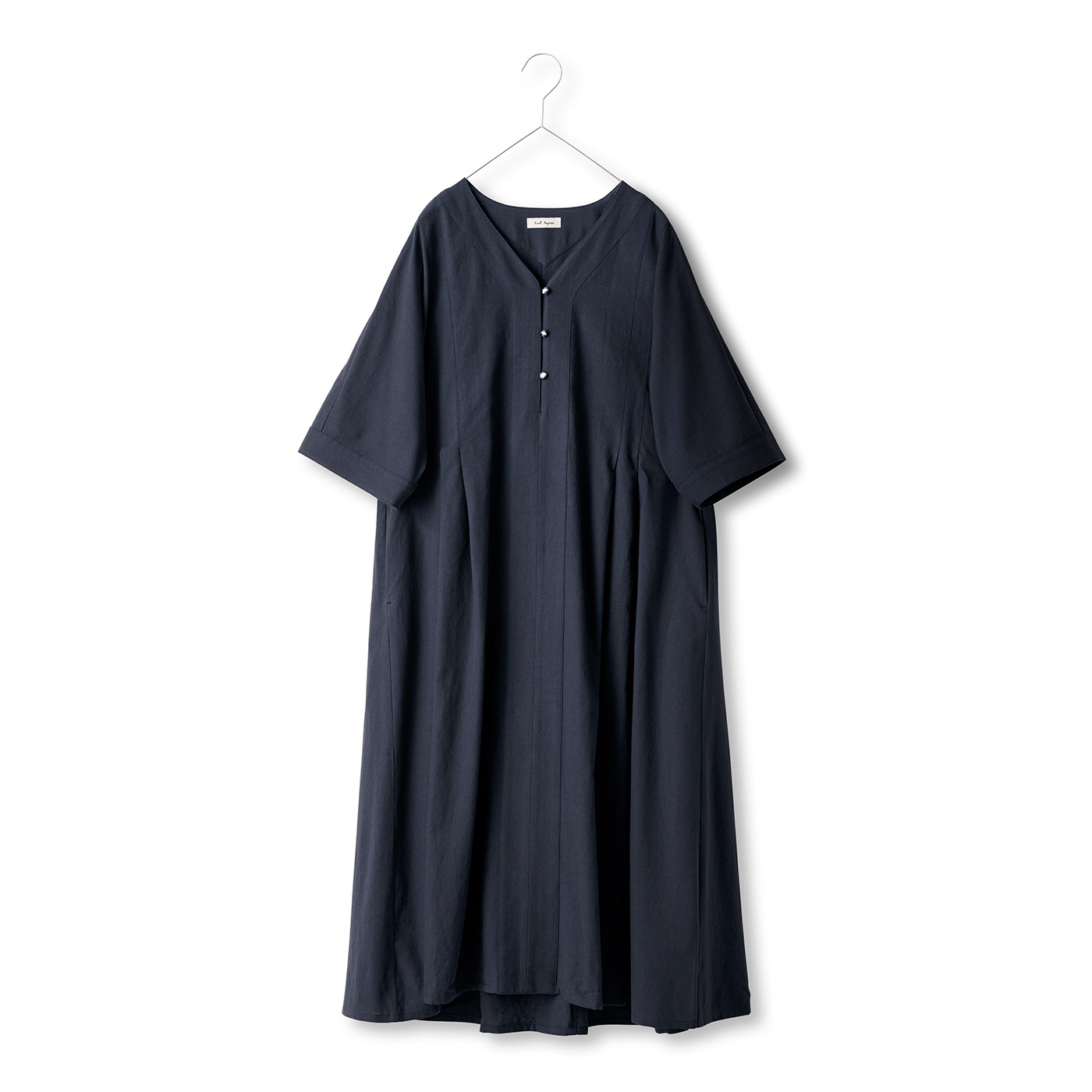 and myera|ａｎｄ　ｍｙｅｒａカフタンワンピース〈黒〉